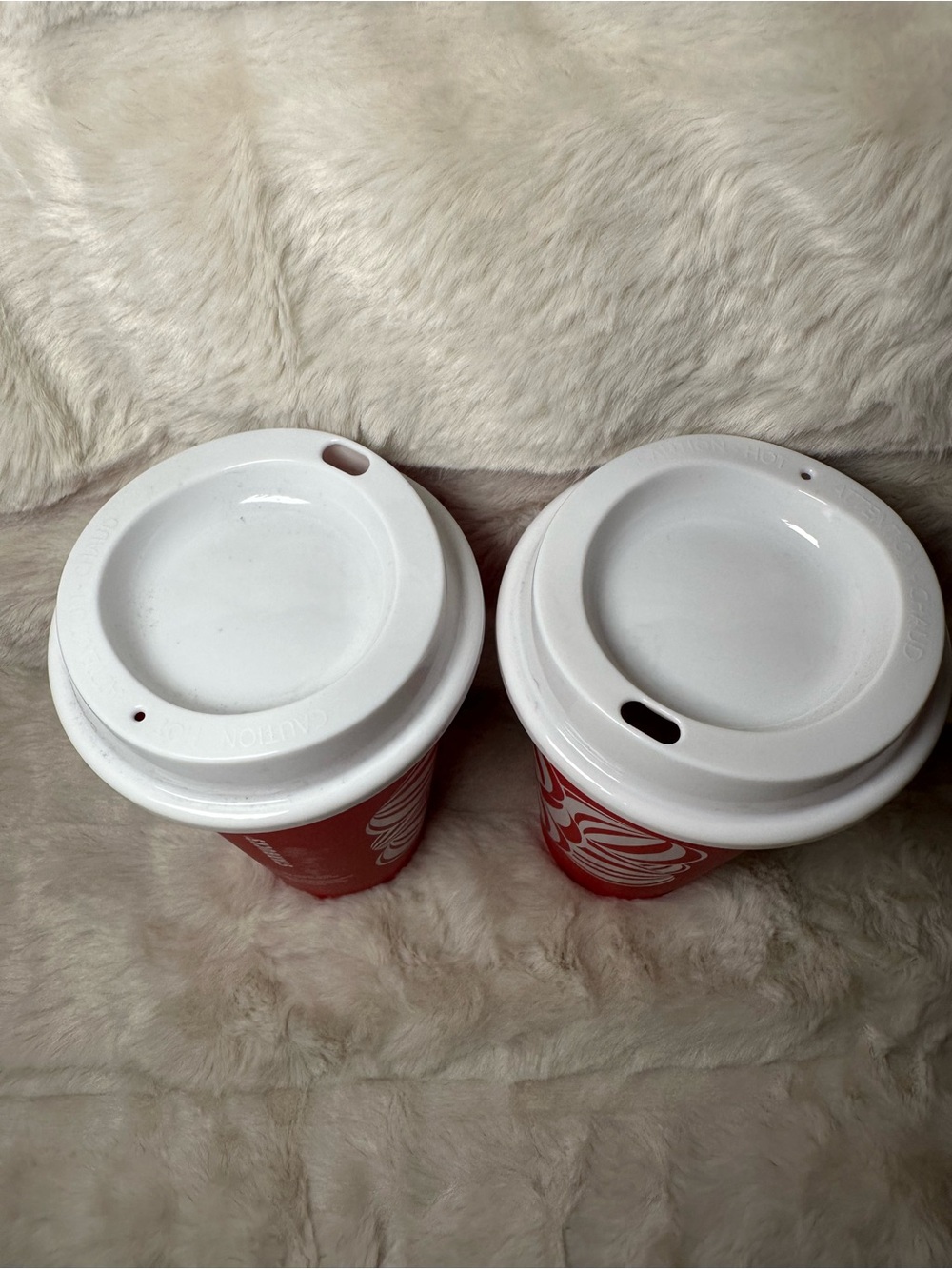 Starbucks Red and White Holiday Reusable Cup - Picture 5 of 6